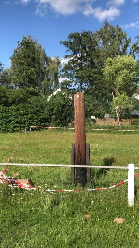 Flutlichtmast aus Sicherheitsgründen entfernt
