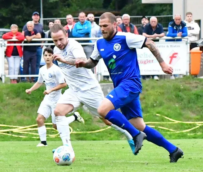 Samstag: Erste Mannschaft im Steinwald-Stadion vs Mengsberg