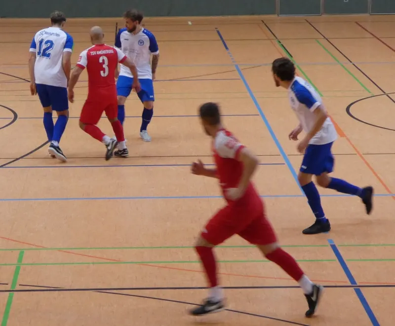 Weitere Fußball-Hallenturniere der SG Neukirchen/Röllshausen Senioren