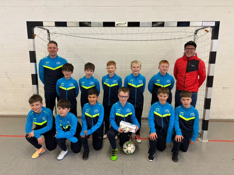 Spendenübergabe an die E-Jugend der JSG Schrecksbach/Röllshausen