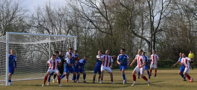 Gruppenligaspiel in Homberg bis zum Schluss stark umkämpft