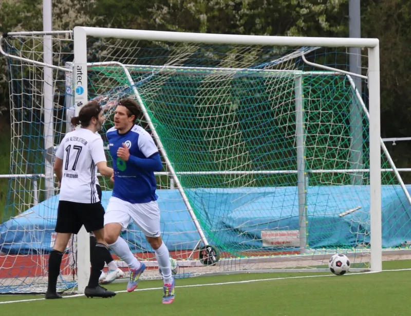 Diesen Samstag Gruppenligaspiel in Röllshausen vs FV Felsberg/Lore/Niedervorsch.