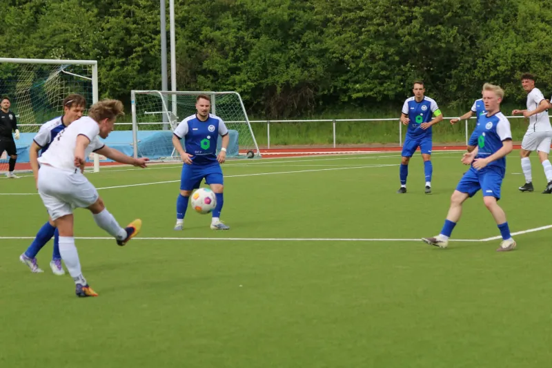 Aufstiegsaspirant Edermünde am Sonntag Gast im Steinwaldstadion Neukirchen