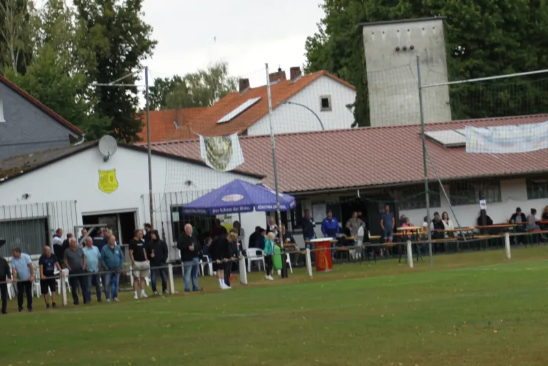 HEUTE:KOL Spiel SG Neukirchen/Röllsh. II vs VfB Schrecksbach I in Röllshausen