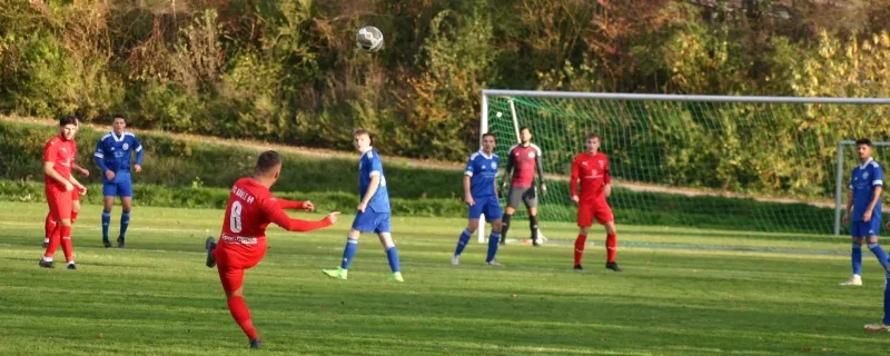 Spielvorscha: Zweite Mannschaft Neukirchen/Röllsh. bat FC Körle zu Gast