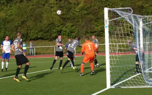 SONNTAG: Erste Mannschaft in Altenlotheim am Ball