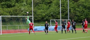 Ein Tor kurz vor Spielende von Jan Walter rettet der zweiten Mannschaft den Sieg