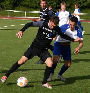 Zweite Mannschaft gewinnt klar gegen Landsburg und behauptet Platz 1 in der KLA