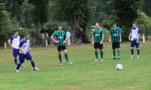 1. SG Neukirchen/Röllshausen Mannschaft gewinnt deutlich gegen FSG Weidelsburg