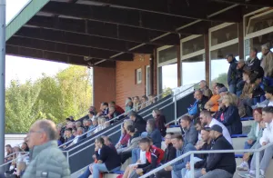 Guter Besuch beim jüngsten GL-Spiel im Steinwaldstadion Neukirchen